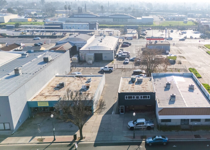 More Photos Of 950-952 W Main St, Merced Office For Sale