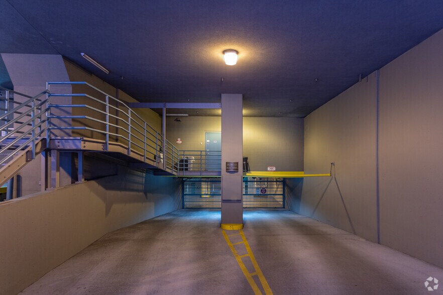 More Photos Of 543 Granville St, Vancouver Office For Lease