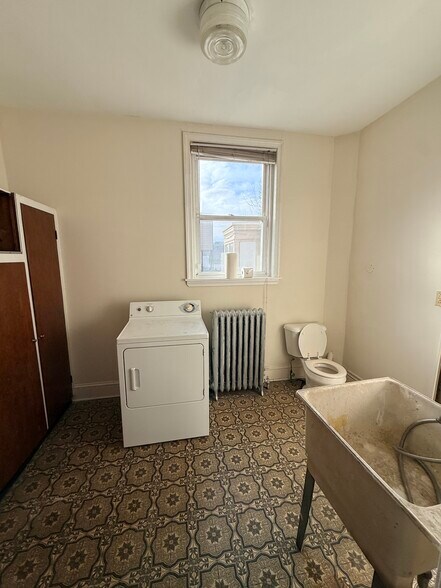 More Photos Of 330-32-34-36-38 E GIRARD AVE, Philadelphia Storefront Retail Residential For Sale