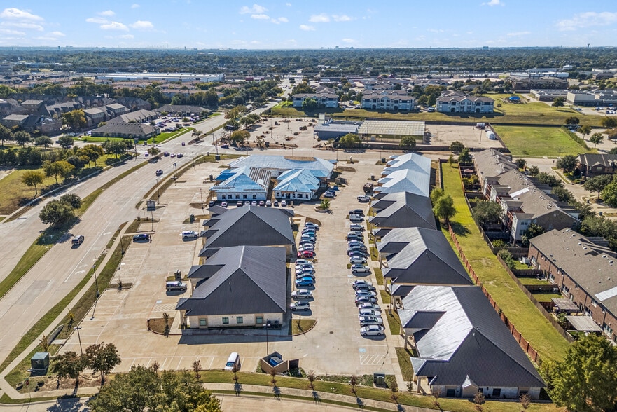 More Photos Of 2600 MacArthur Blvd, Lewisville Medical For Lease