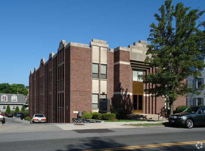 More Photos Of 245 N Broadway, Sleepy Hollow Village Medical For Lease