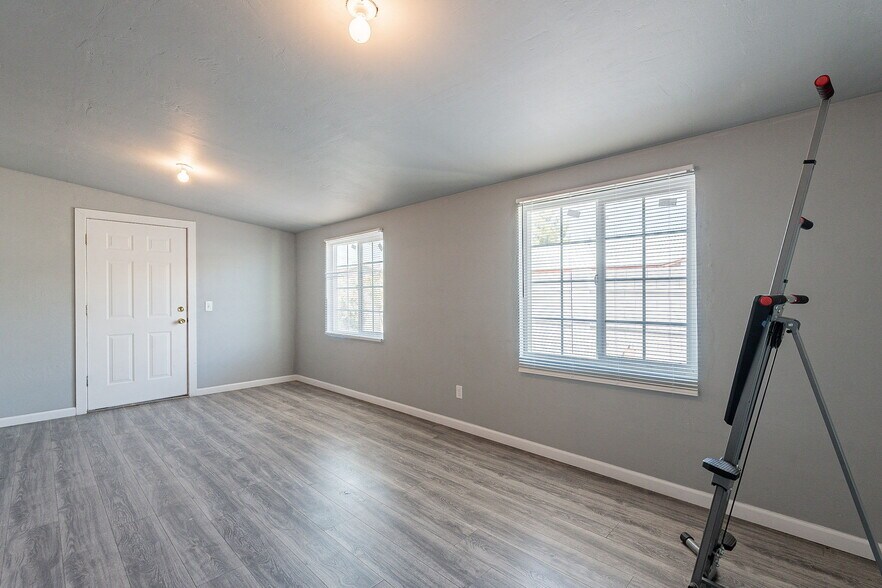 More Photos Of 3115 N 55th Ave, Phoenix Apartments For Sale