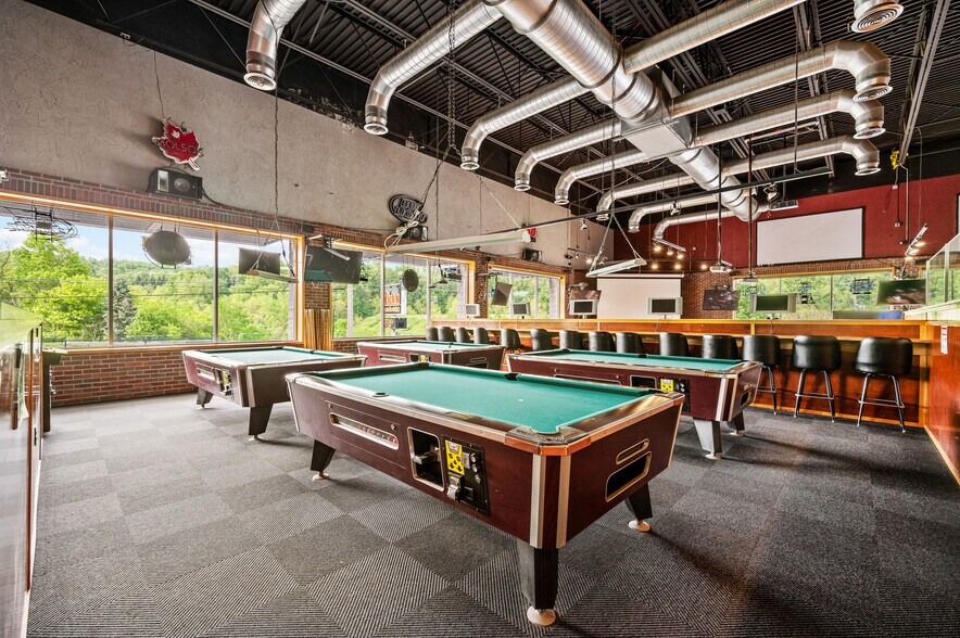 More Photos Of 5400 William Penn Hwy, Export Restaurant For Sale