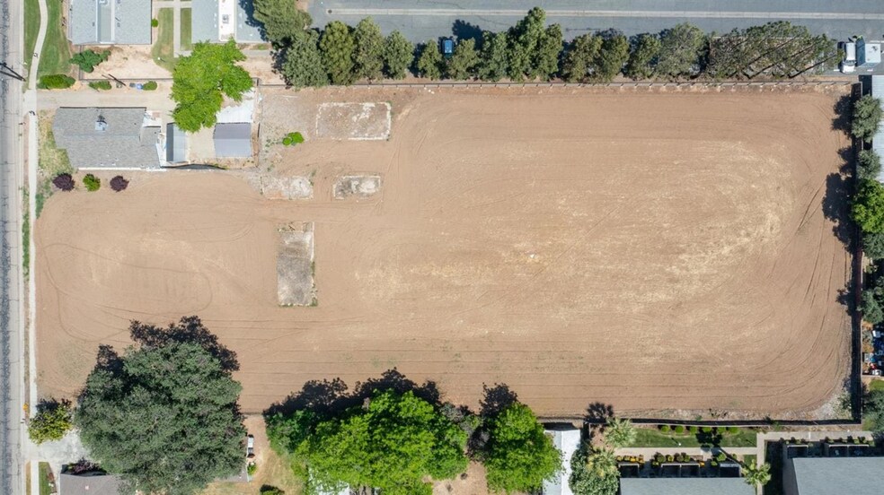 More Photos Of 5458 E Tulare St, Fresno Land For Sale