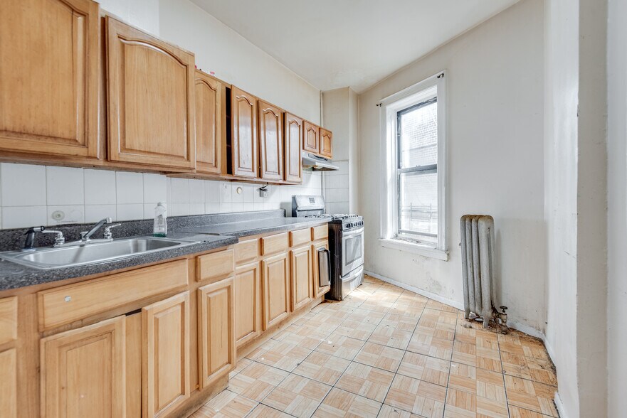 More Photos Of 1395 Flatbush Ave, Brooklyn Storefront Retail Residential For Sale