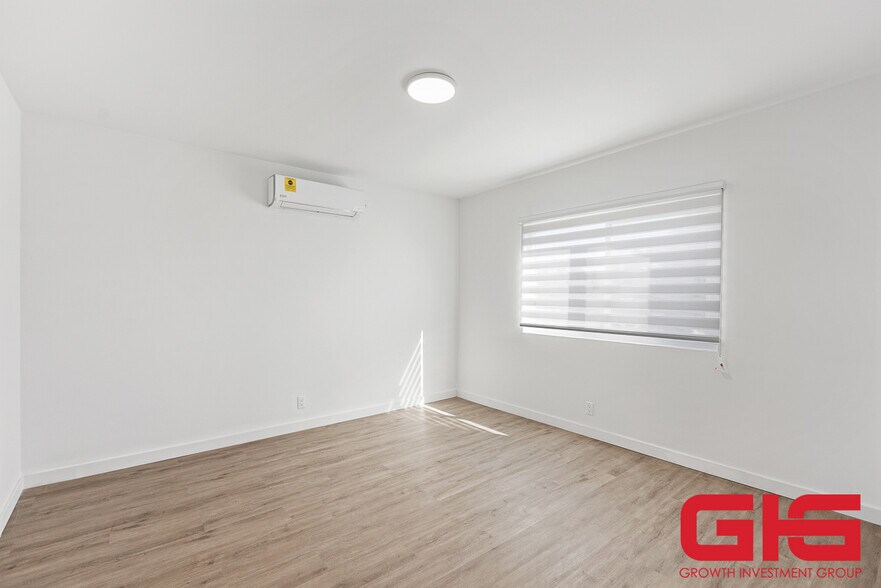 More Photos Of 1063 Justin Ave, Glendale Apartments For Sale