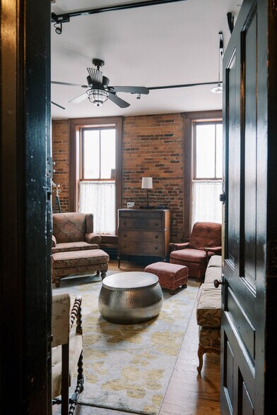 More Photos Of 22-24 E Mound St, Columbus General Retail For Sale