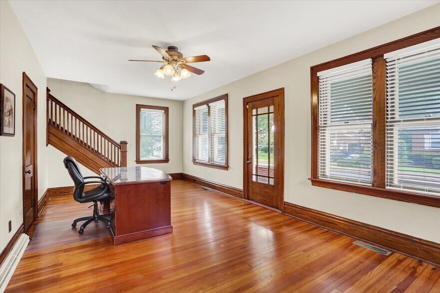 More Photos Of 27 S 34th St, Camp Hill Office For Lease