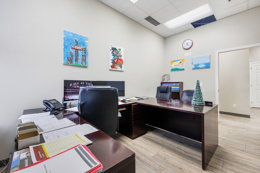 More Photos Of 4999 43rd St SE, Calgary Light Distribution For Sale