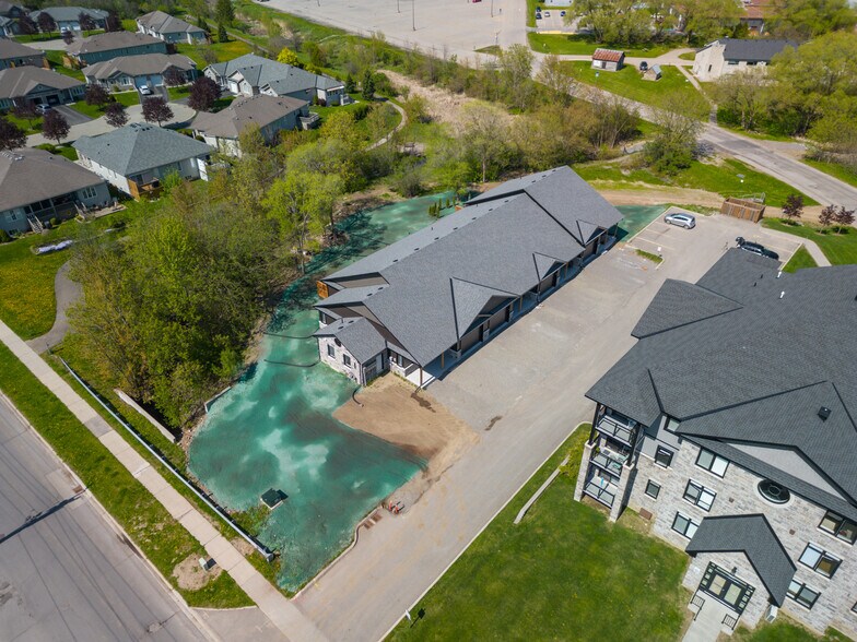 More Photos Of 1115 Millwood Av, Brockville Apartments For Sale
