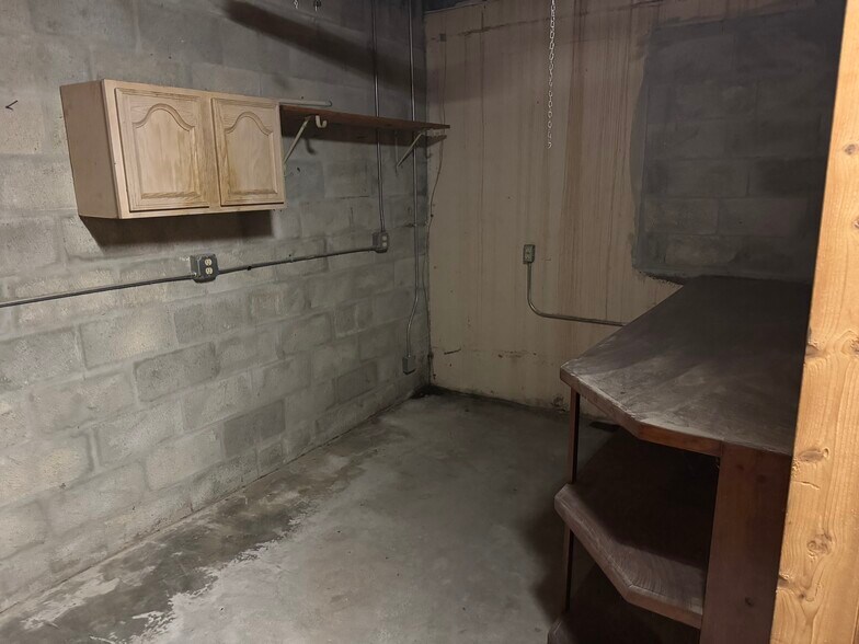 More Photos Of 702 S WC Owen Ave, Clewiston Office Residential For Sale