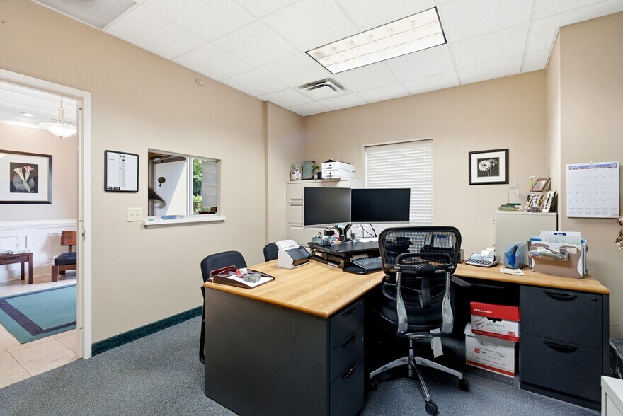 More Photos Of 131 Tradition Trl, Holly Springs Flex For Lease