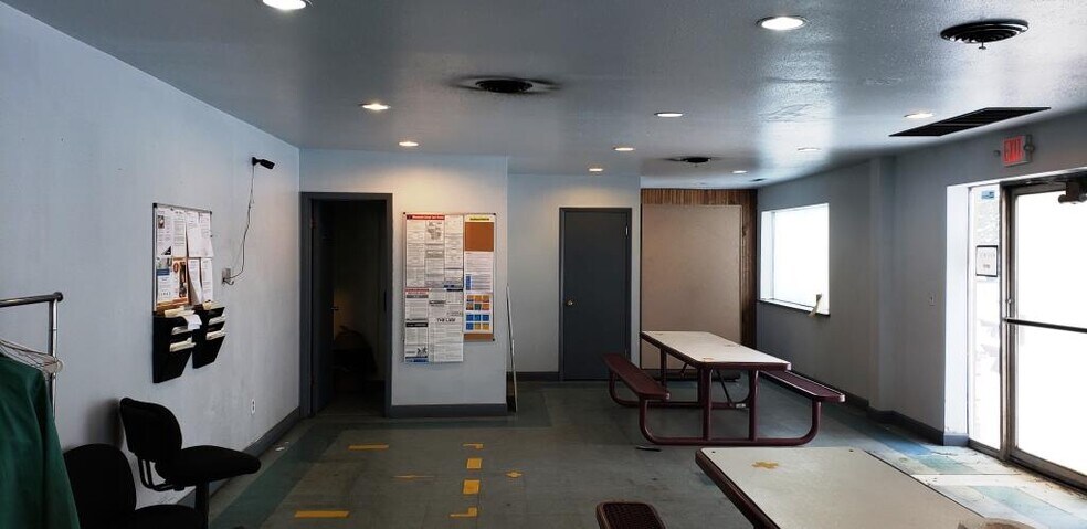 More Photos Of N160 W19170 Sherman Rd, Jackson Manufacturing For Sale