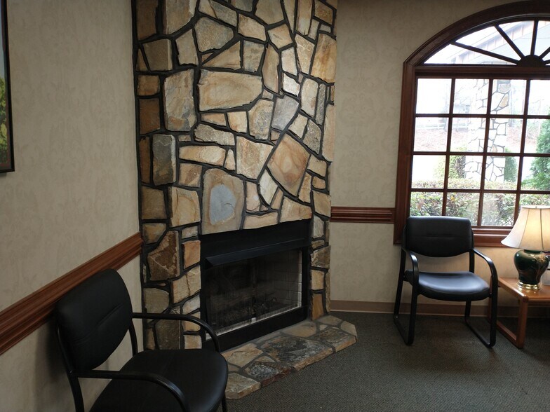 More Photos Of 303 Salisbury Ave, Albemarle Office For Sale