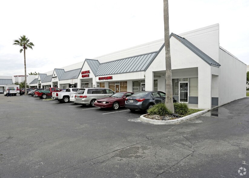 More Photos Of 18932-18970 S Dixie Hwy, Cutler Bay Daycare Center For Lease