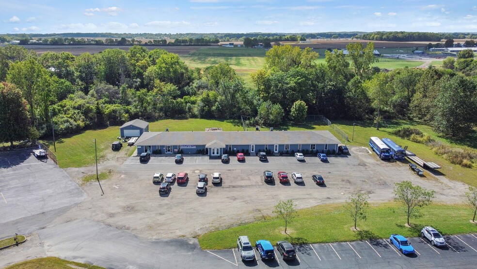 More Photos Of 643 Bodey Cir, Urbana Storefront Retail Office For Sale