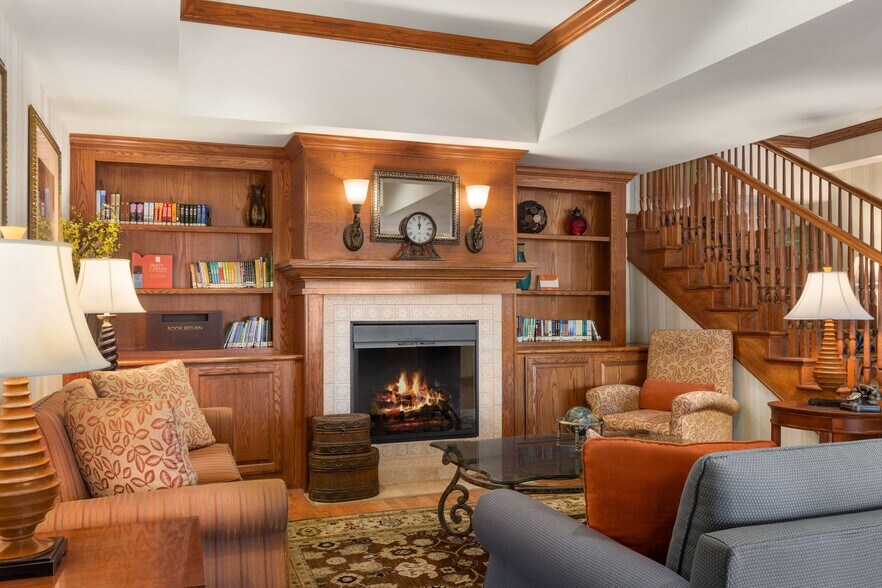 More Photos Of 4674 Ontario Mills Pkwy, Ontario Hotel For Sale