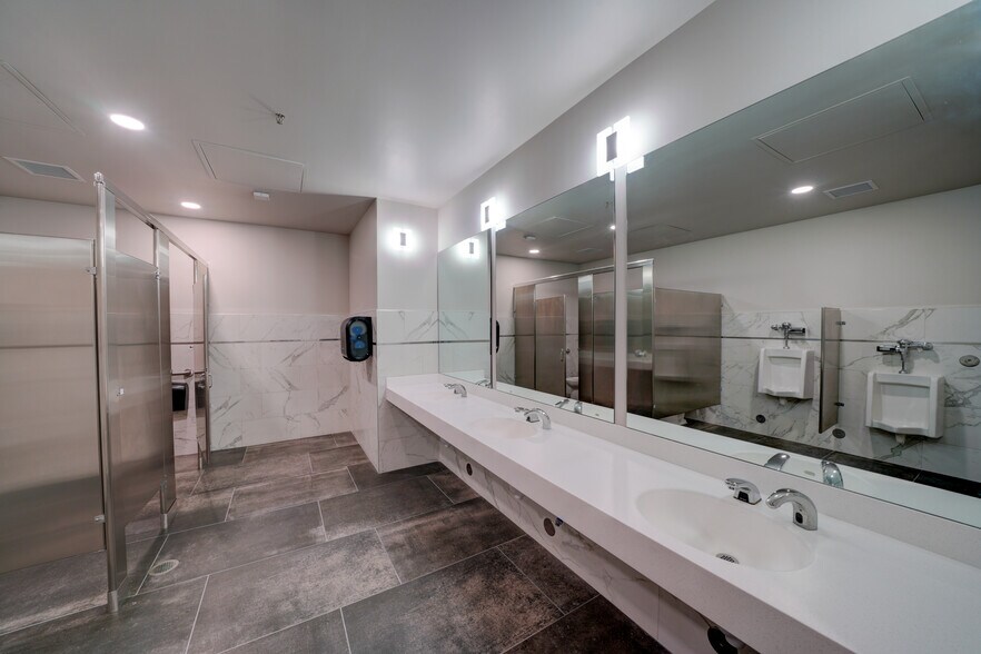 More Photos Of 3725 W 4100 S, Salt Lake City Medical For Sale