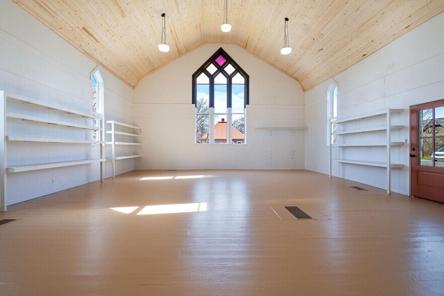 More Photos Of 203 5th Ave W, Kalispell Freestanding For Sale