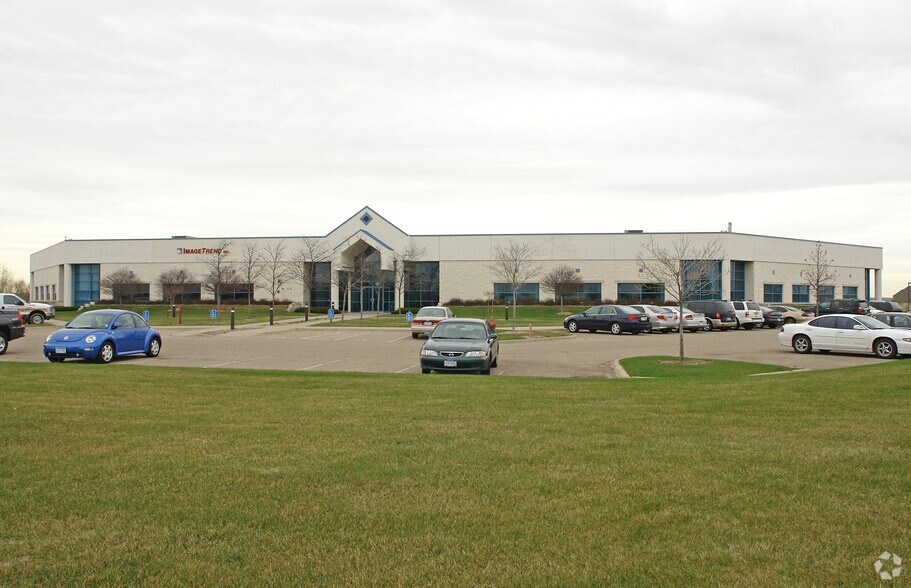 More Photos Of 20855 Kensington Blvd, Lakeville Office For Lease