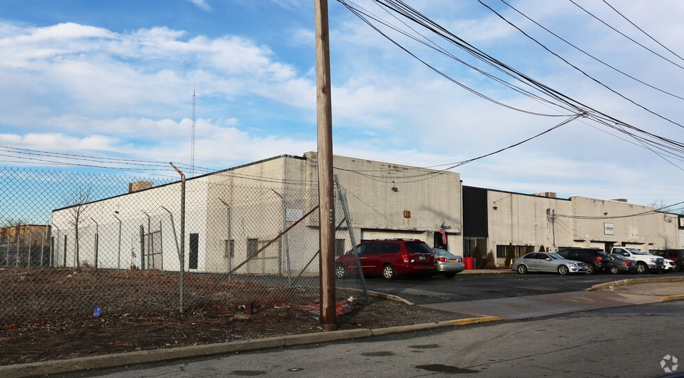 More Photos Of 3508-3520 Hargale Rd, Oceanside Warehouse For Lease