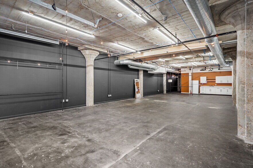 More Photos Of 511 N Garrison Ave, Saint Louis Office For Lease