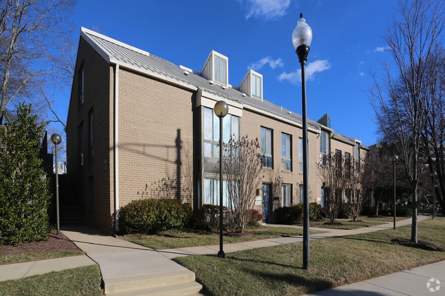 6125-6161 Executive Blvd  