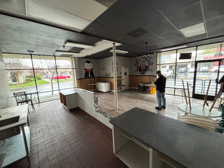 More Photos Of 6400-6480 Fair Oaks Blvd, Carmichael Unknown For Lease