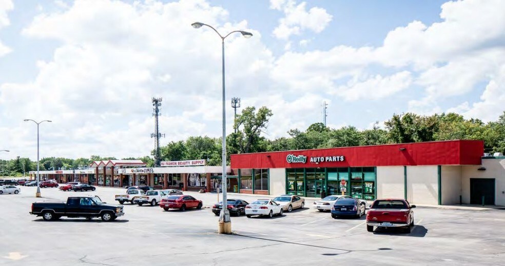 More Photos Of 12103-12145 Bellefontaine Rd, Saint Louis General Retail For Sale