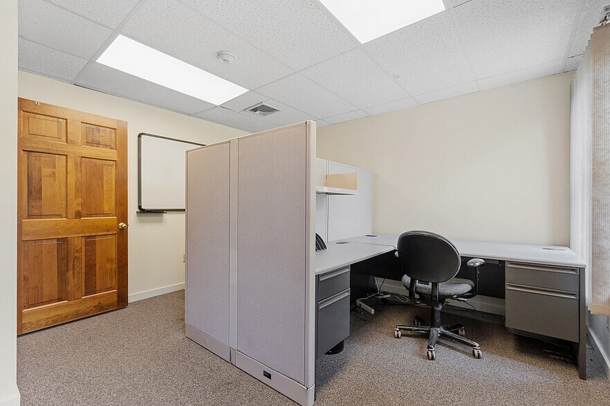 More Photos Of 233 Ayer Rd, Harvard Medical For Lease