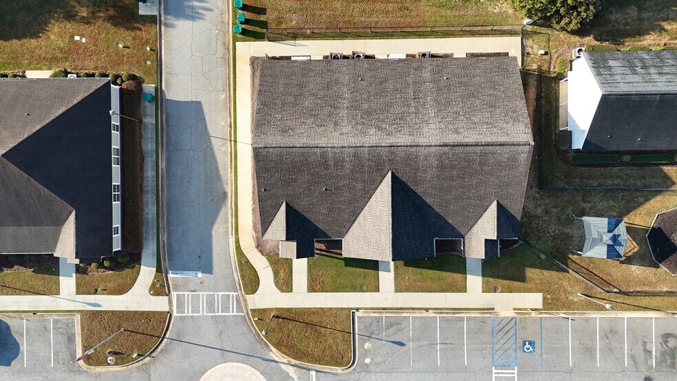 More Photos Of 1221 US 19 S, Leesburg General Retail For Lease
