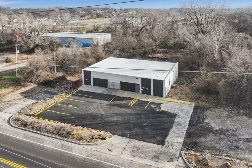 More Photos Of 1839 N 10th St, Kansas City Warehouse For Sale