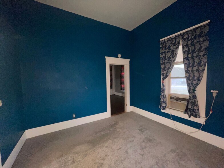 More Photos Of 215 W Main St, Lometa Specialty For Sale