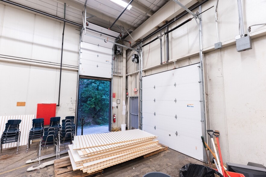 More Photos Of 316 Donohoe Rd, Greensburg Warehouse For Sale