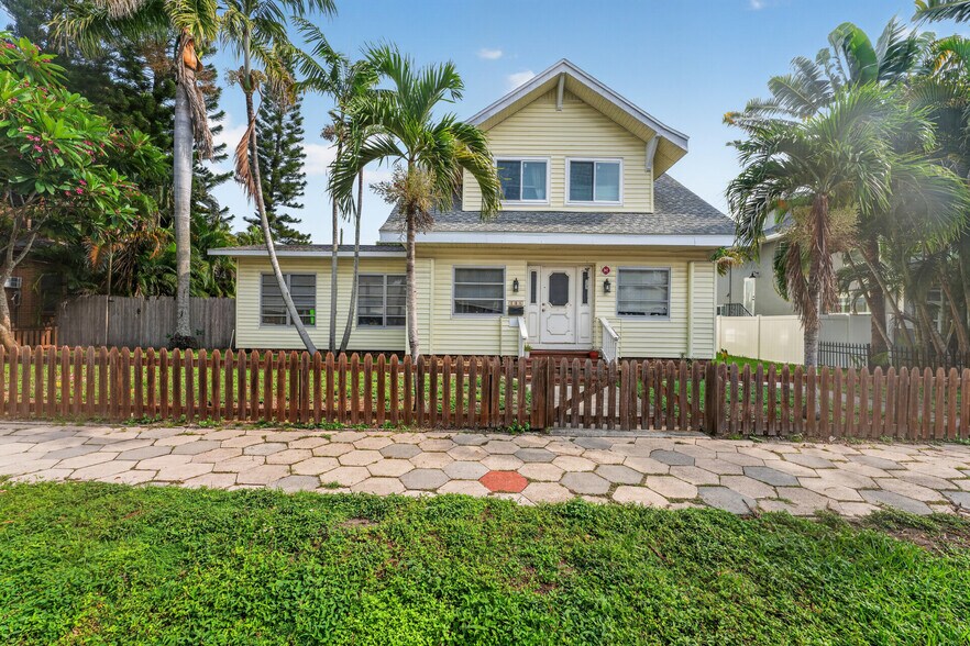 More Photos Of 135 7th Ave NE, Saint Petersburg Apartments For Sale