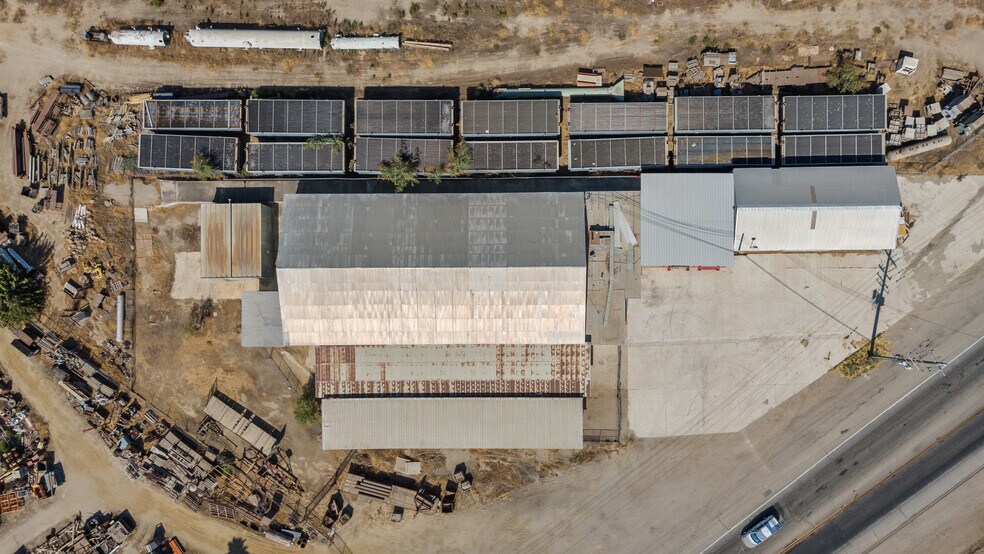 More Photos Of 550 Highway 46, Wasco Warehouse For Lease
