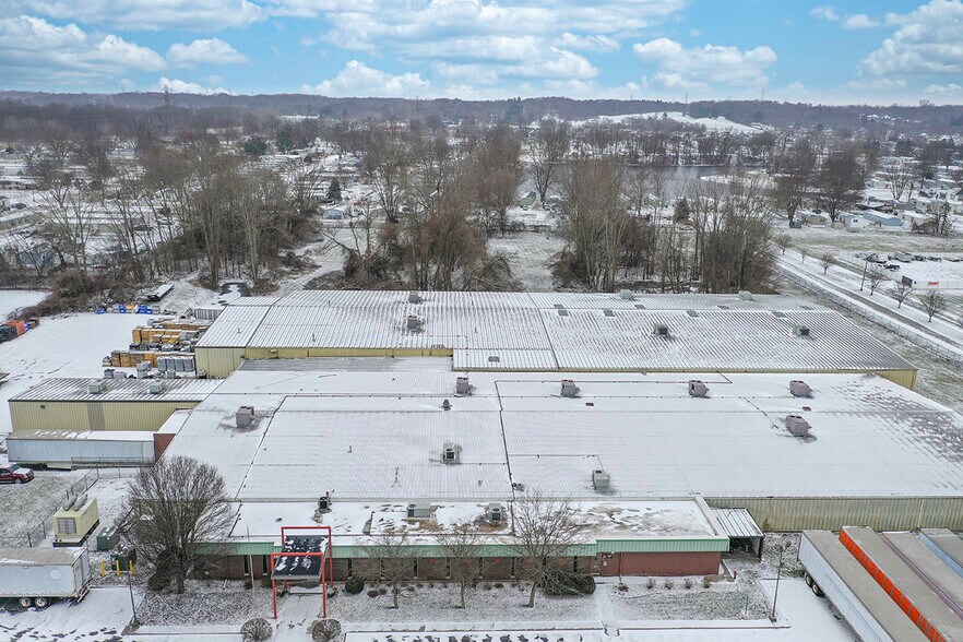 More Photos Of 1655 E 12th St, Mishawaka Manufacturing For Sale