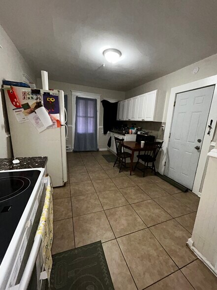 More Photos Of 34 Plaza Ave, Waterbury Apartments For Sale