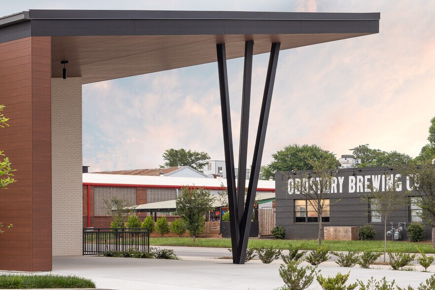 More Photos Of 1607 Central Ave, Chattanooga Storefront For Lease