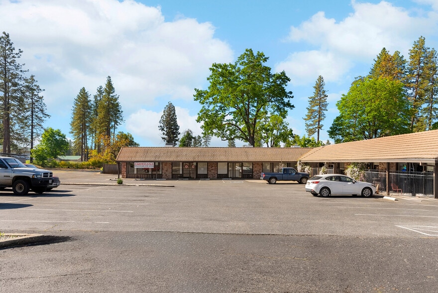 More Photos Of 7126 Skyway, Paradise Storefront Retail Office For Sale