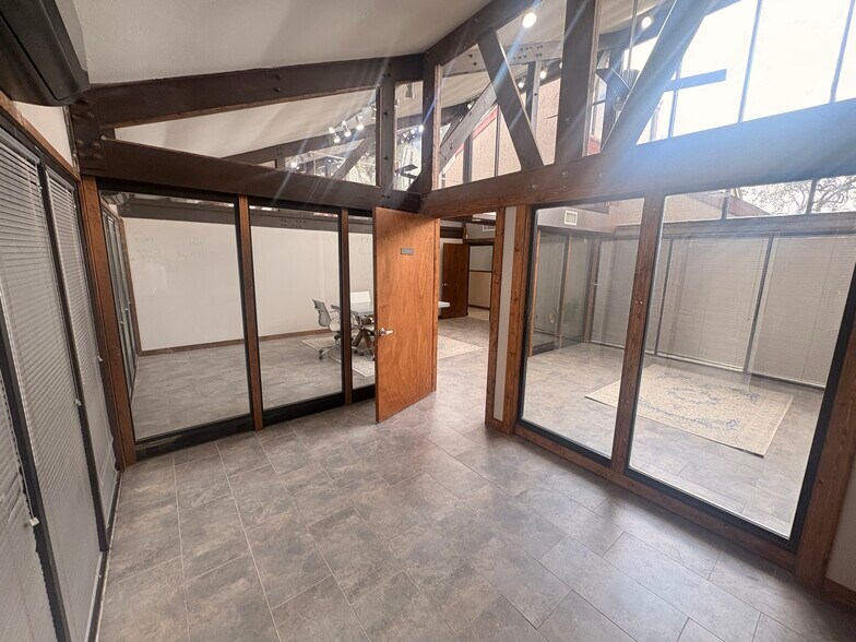 More Photos Of 18935 N I-45, Spring Loft Creative Space For Lease