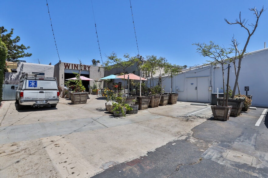 More Photos Of 118 S Cedros Ave, Solana Beach Storefront For Sale