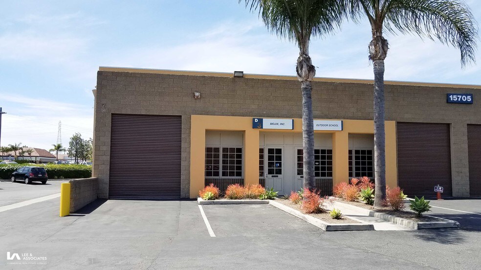 More Photos Of 15705 Condon Ave, Lawndale Warehouse For Lease