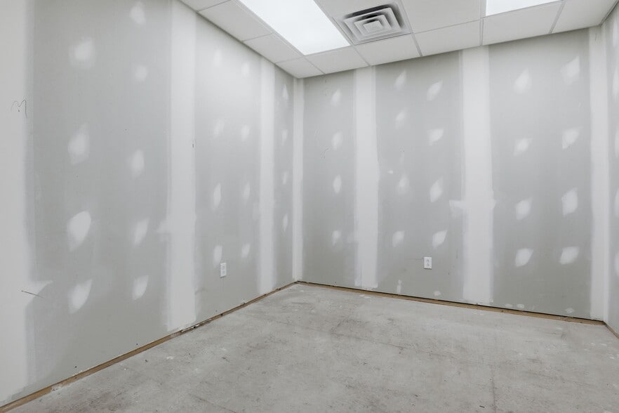 More Photos Of 211 W Ridge Rd, Rochester Storefront For Sale