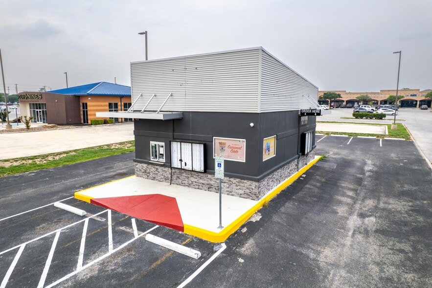 Primary Photo Of 9139 Grissom Rd, San Antonio General Retail For Lease
