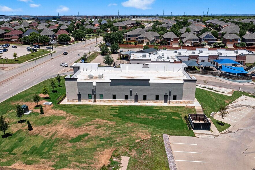 More Photos Of 8500 Olympus Blvd, Irving Office For Sale