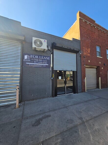 More Photos Of 51 Van Brunt St, Brooklyn Warehouse For Lease