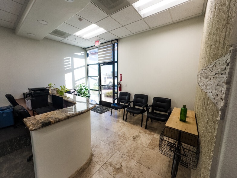 More Photos Of 9494 W Flamingo Rd, Las Vegas Medical For Sale