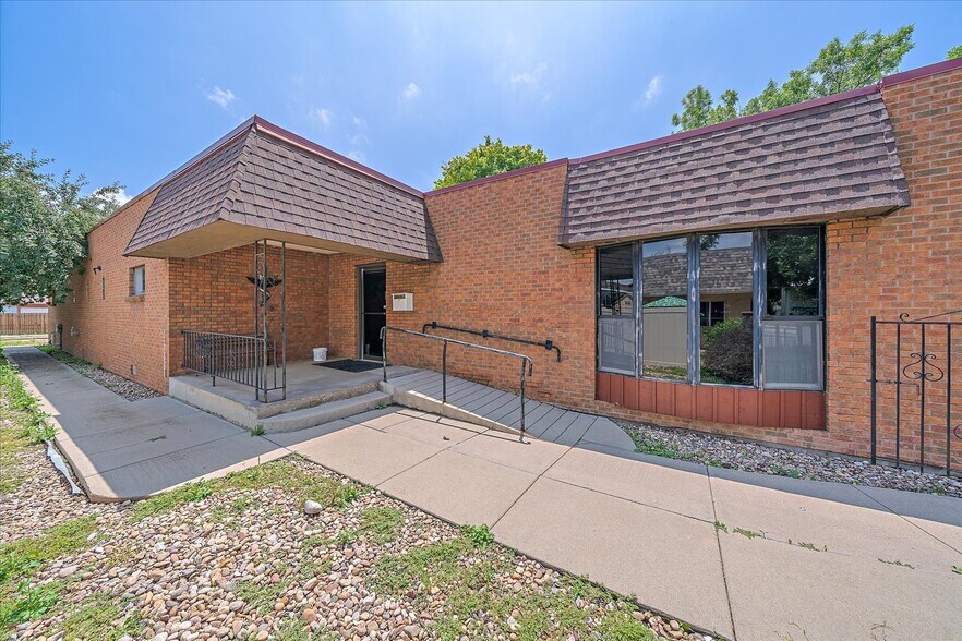 More Photos Of 40 S 6th Ave, Brighton Medical For Sale