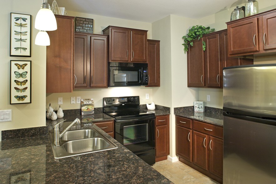 More Photos Of 10225 City Walk Dr, Woodbury Apartments For Sale